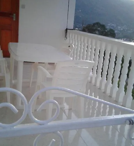 Jbillaselfcatering Beau Vallon